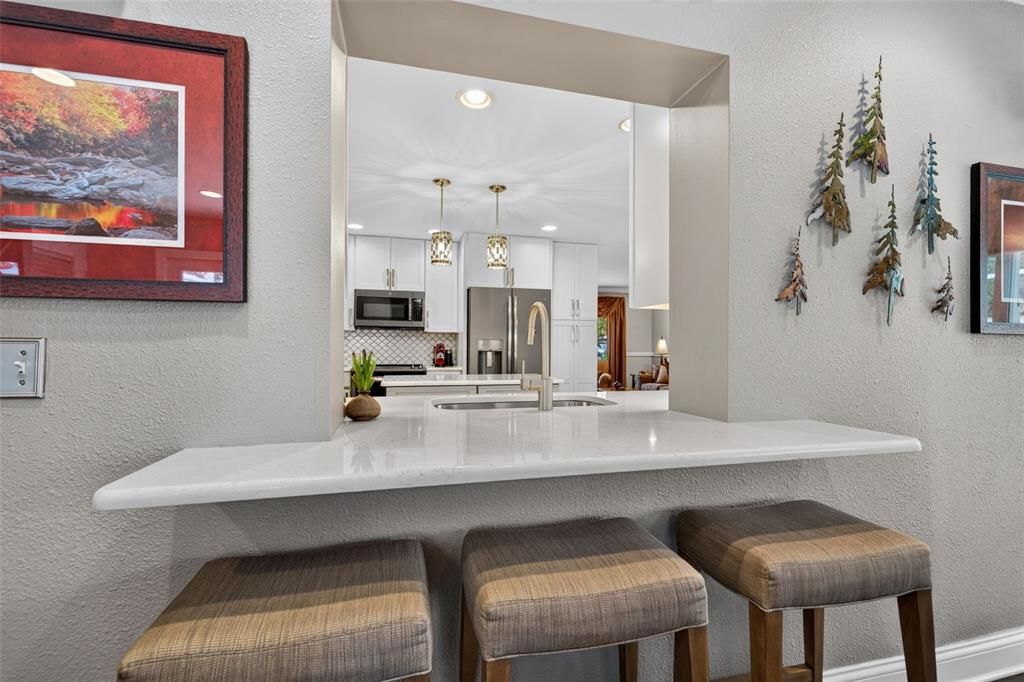 En Venta: $620,000 (3 camas, 2 baños, 2015 Pies cuadrados)