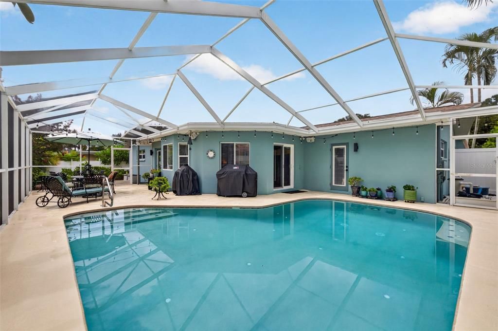 En Venta: $620,000 (3 camas, 2 baños, 2015 Pies cuadrados)