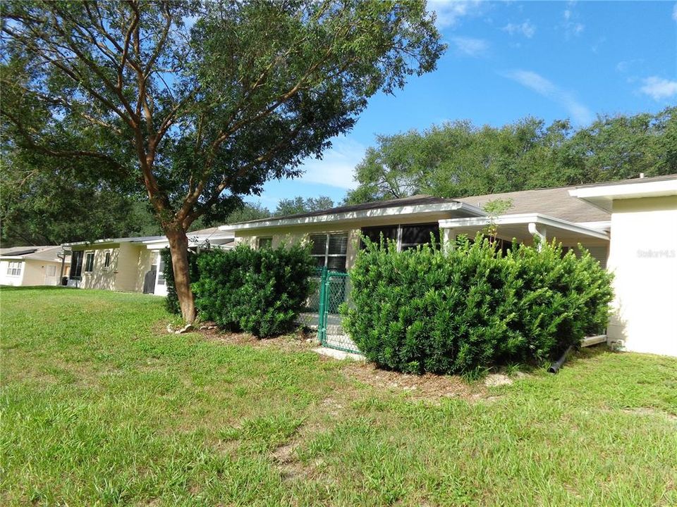 For Sale: $173,900 (2 beds, 2 baths, 1412 Square Feet)