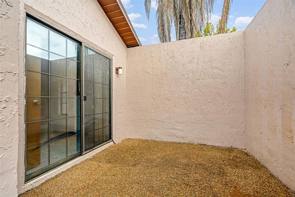 For Sale: $279,900 (3 beds, 2 baths, 1882 Square Feet)