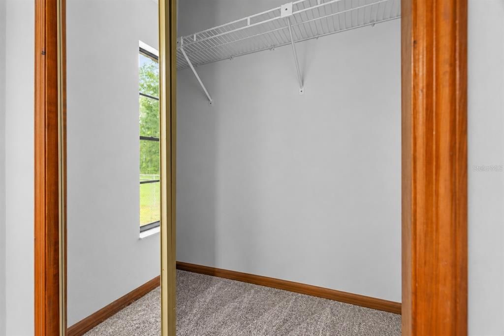 For Sale: $279,900 (3 beds, 2 baths, 1882 Square Feet)