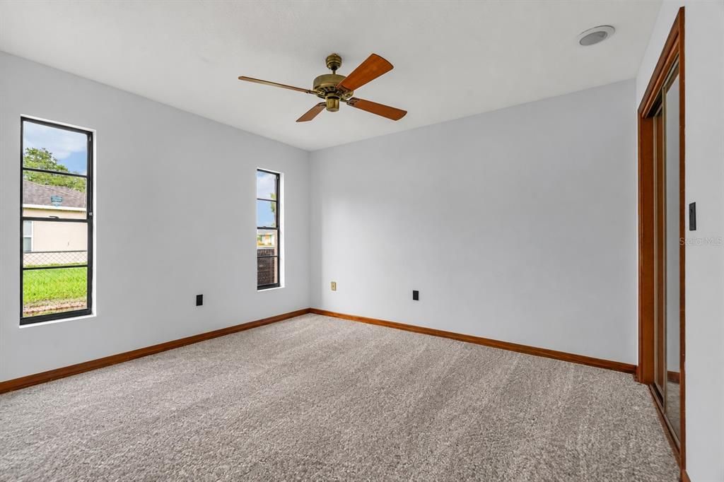 For Sale: $279,900 (3 beds, 2 baths, 1882 Square Feet)
