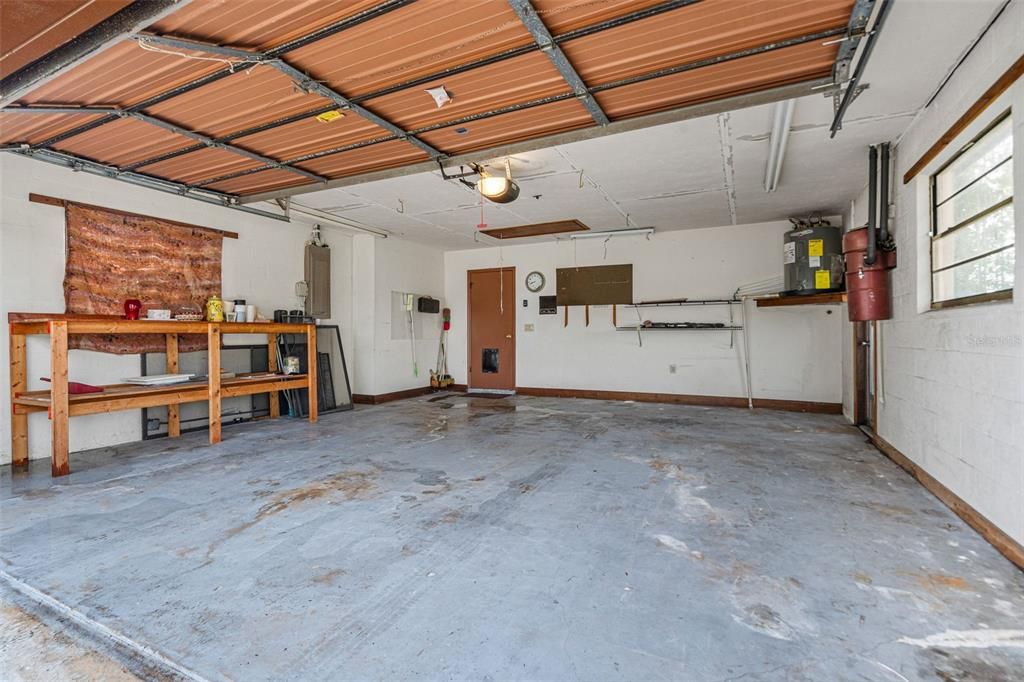 For Sale: $279,900 (3 beds, 2 baths, 1882 Square Feet)