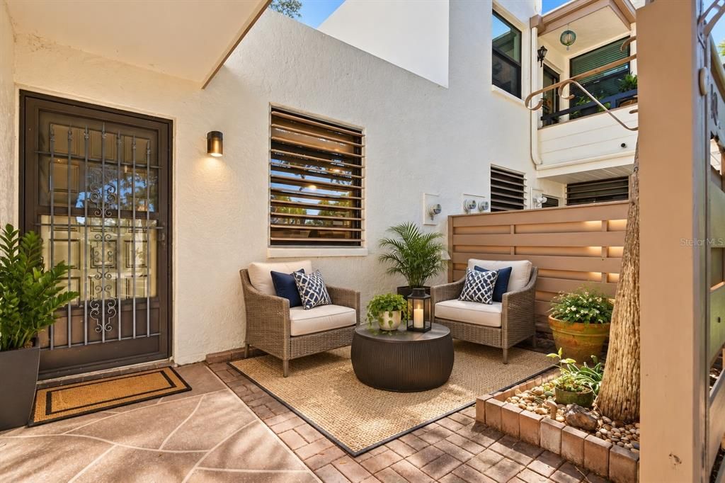 For Sale: $255,000 (3 beds, 2 baths, 1818 Square Feet)