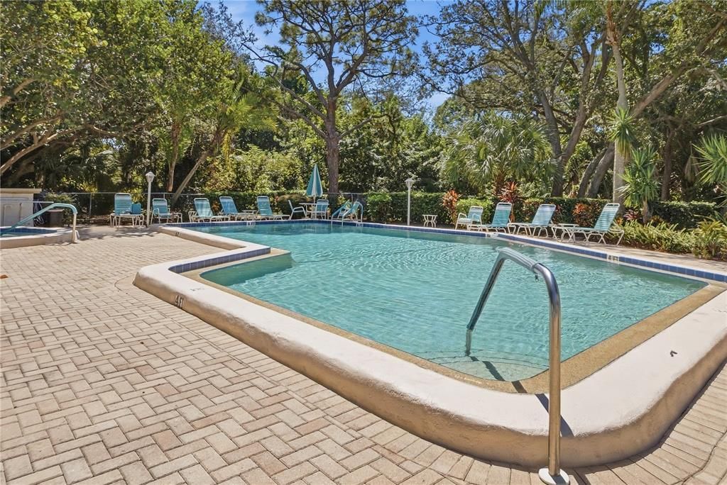 For Sale: $255,000 (3 beds, 2 baths, 1818 Square Feet)