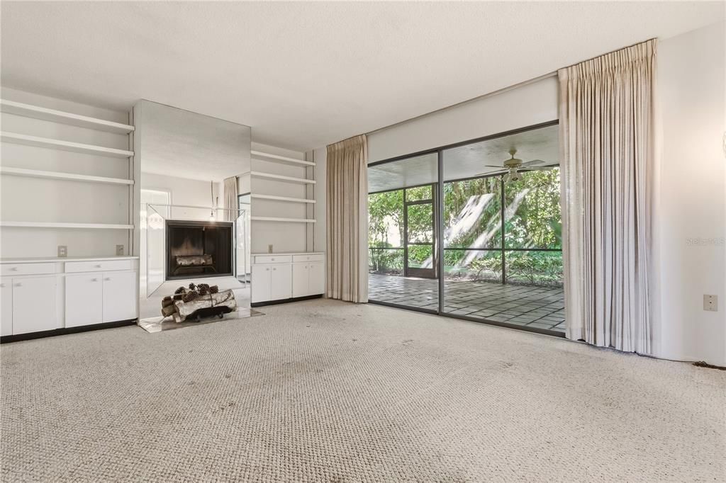 For Sale: $255,000 (3 beds, 2 baths, 1818 Square Feet)