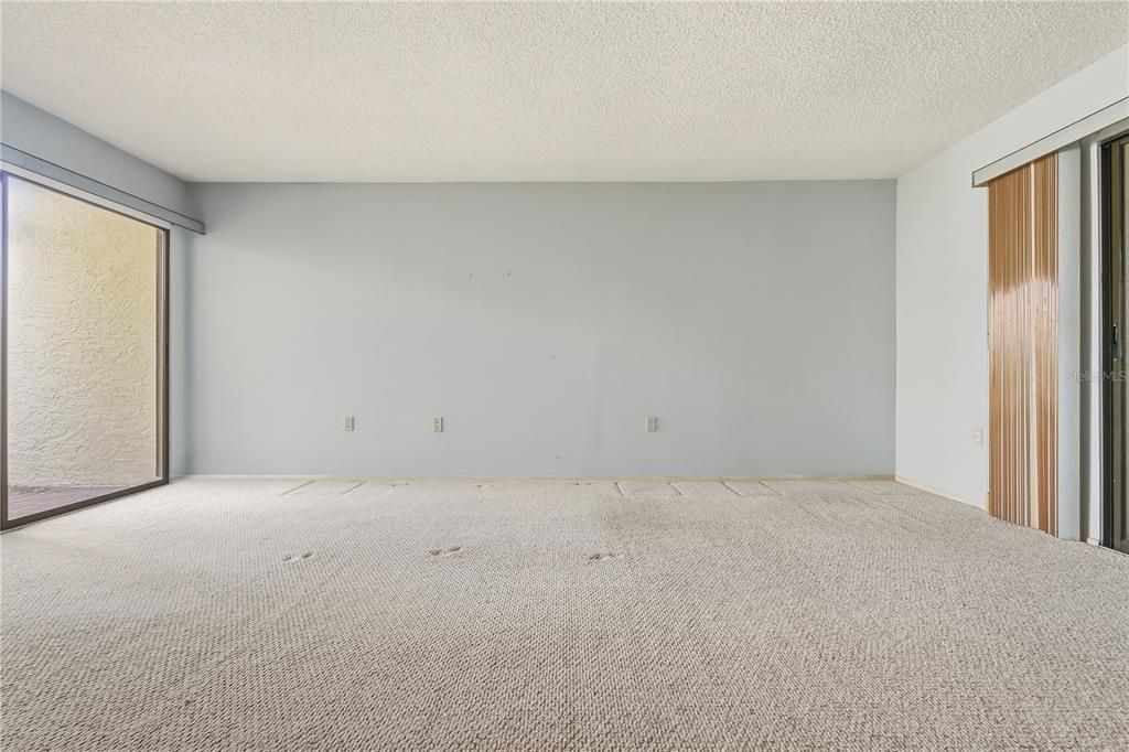 For Sale: $255,000 (3 beds, 2 baths, 1818 Square Feet)