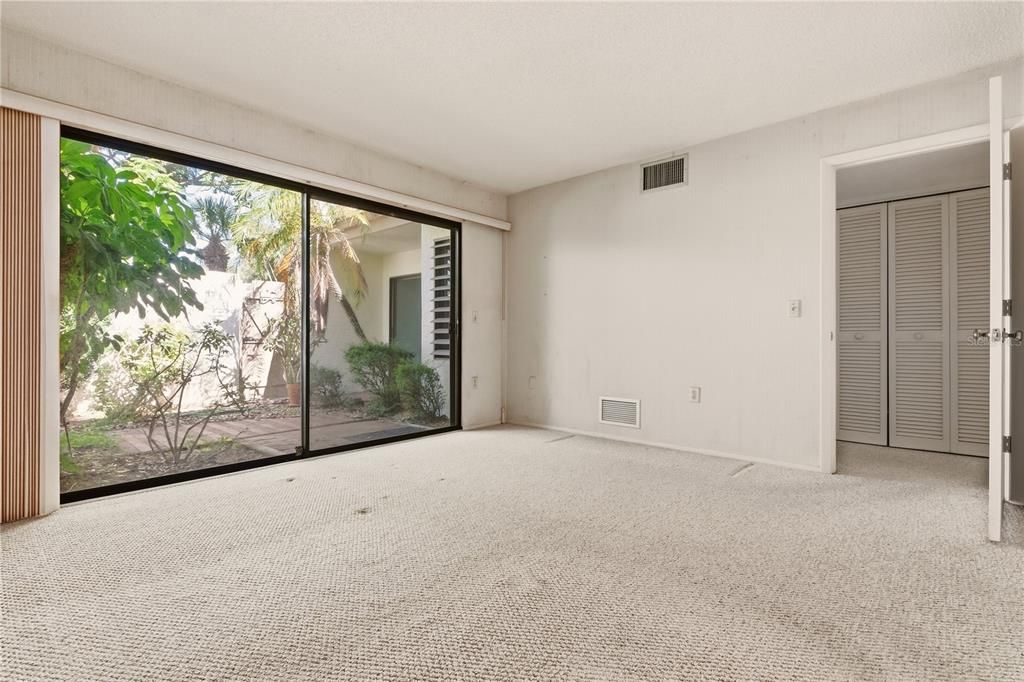 For Sale: $255,000 (3 beds, 2 baths, 1818 Square Feet)