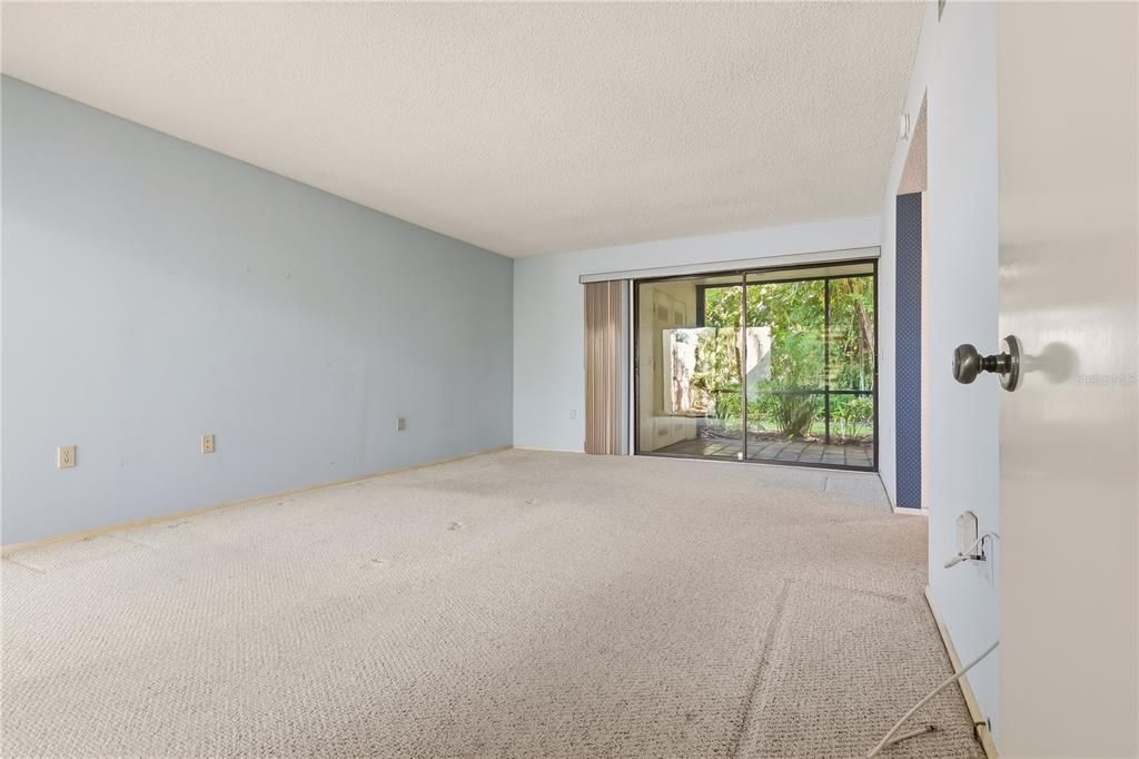 For Sale: $255,000 (3 beds, 2 baths, 1818 Square Feet)