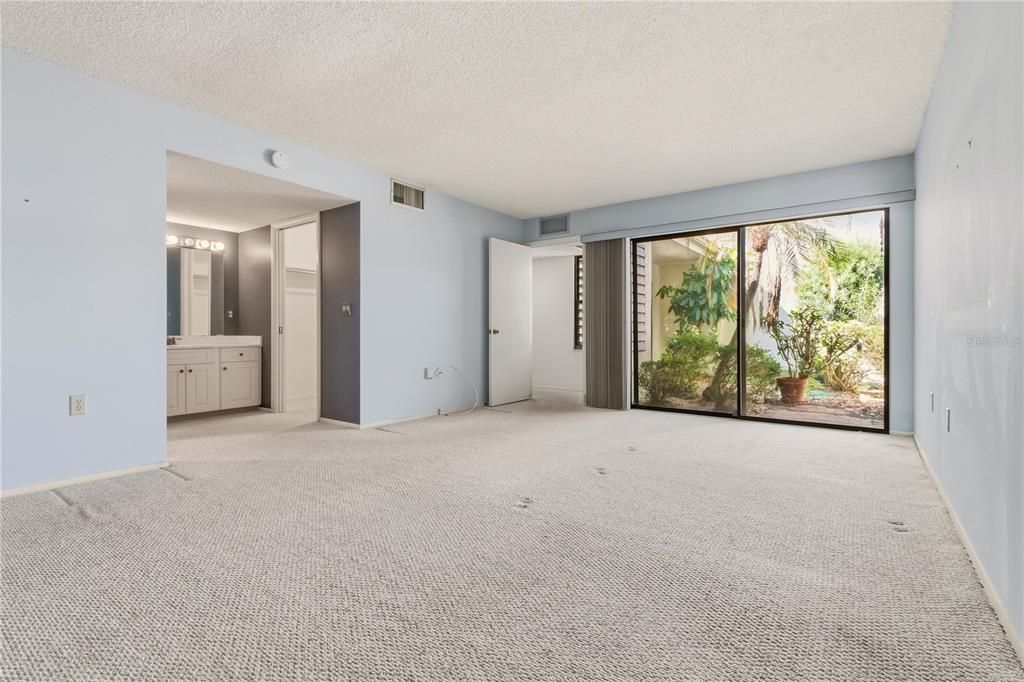For Sale: $255,000 (3 beds, 2 baths, 1818 Square Feet)
