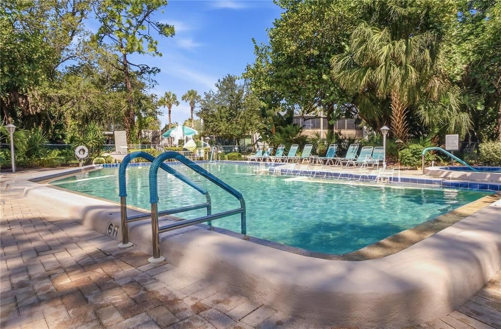 For Sale: $255,000 (3 beds, 2 baths, 1818 Square Feet)