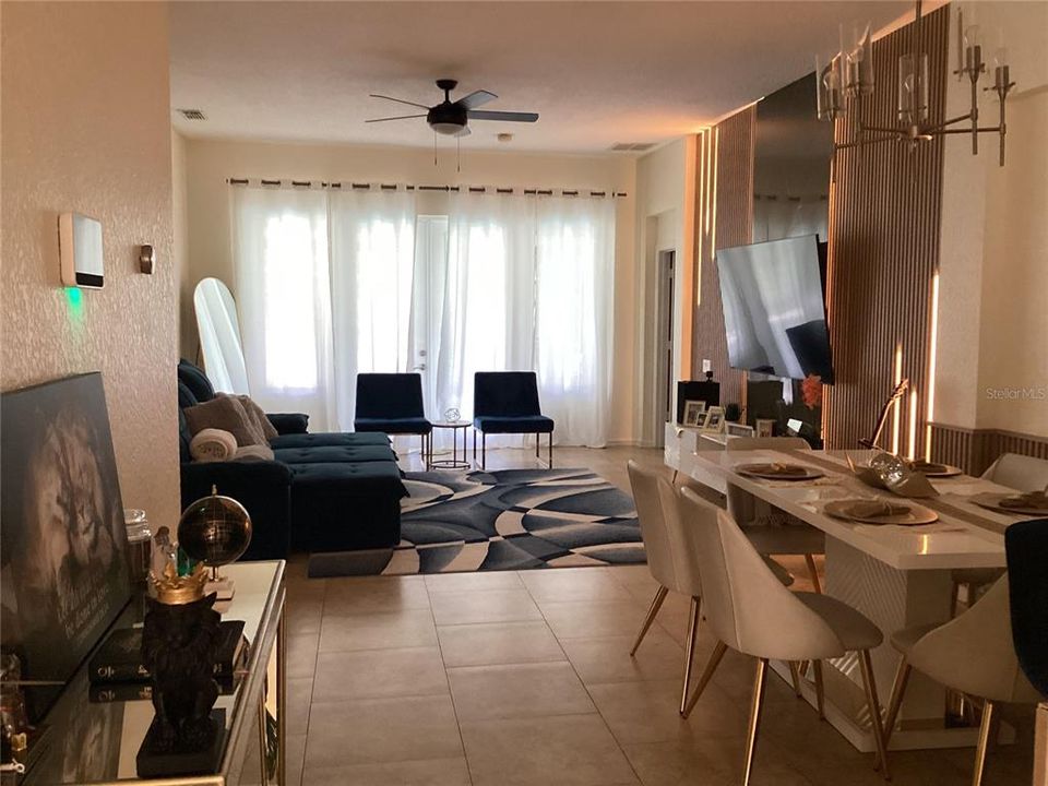 For Rent: $3,350 (4 beds, 2 baths, 1684 Square Feet)