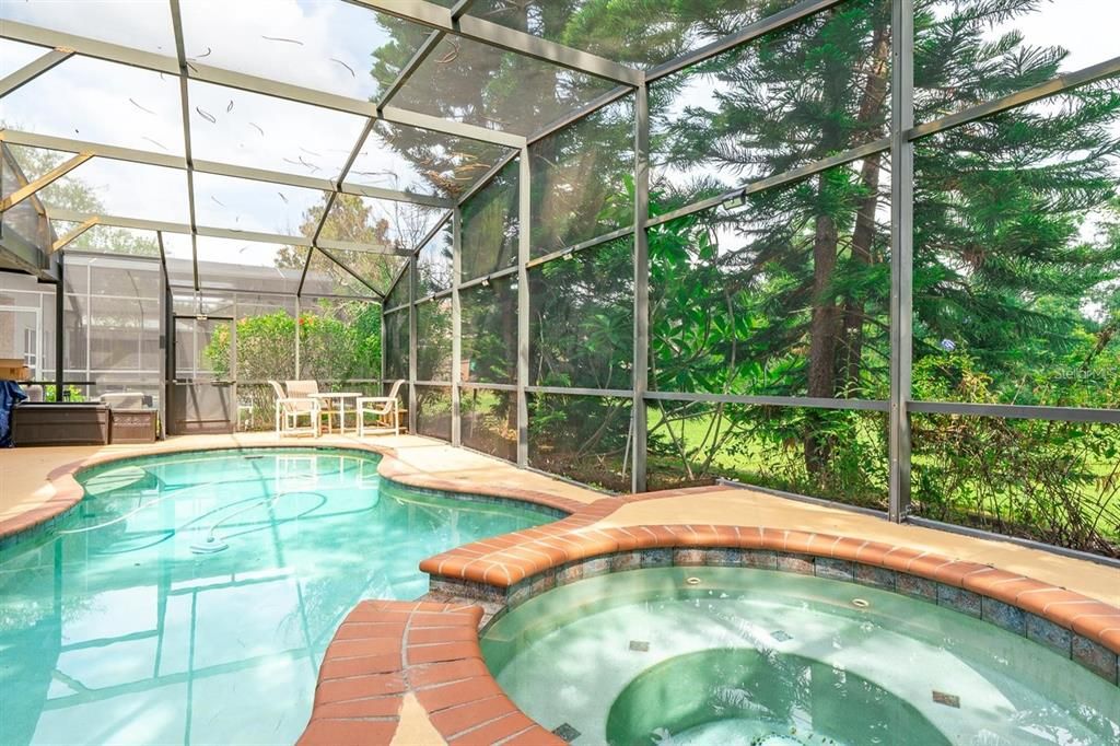 For Rent: $3,350 (4 beds, 2 baths, 1684 Square Feet)