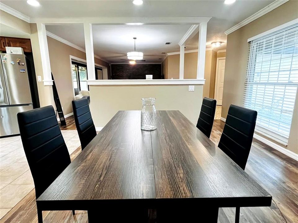 В аренду: $2,500 (3 спален, 2 ванн, 1642 Квадратных фут)