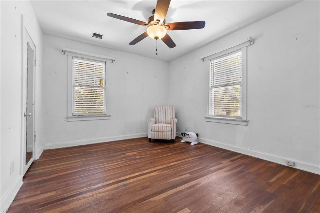 For Sale: $575,000 (4 beds, 2 baths, 2313 Square Feet)
