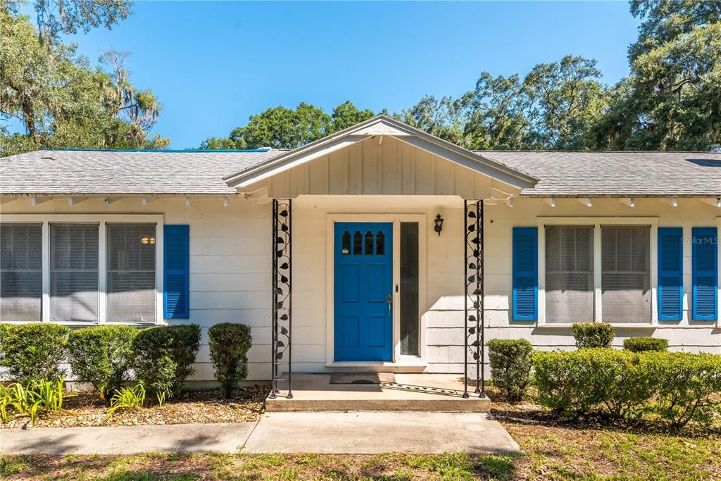 For Sale: $575,000 (4 beds, 2 baths, 2313 Square Feet)