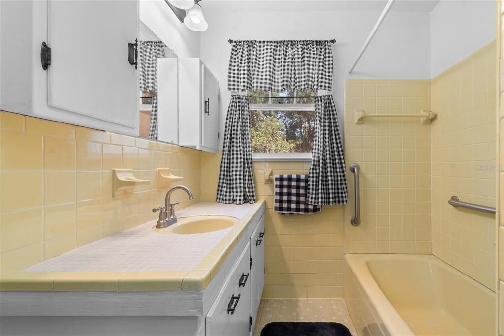 For Sale: $575,000 (4 beds, 2 baths, 2313 Square Feet)