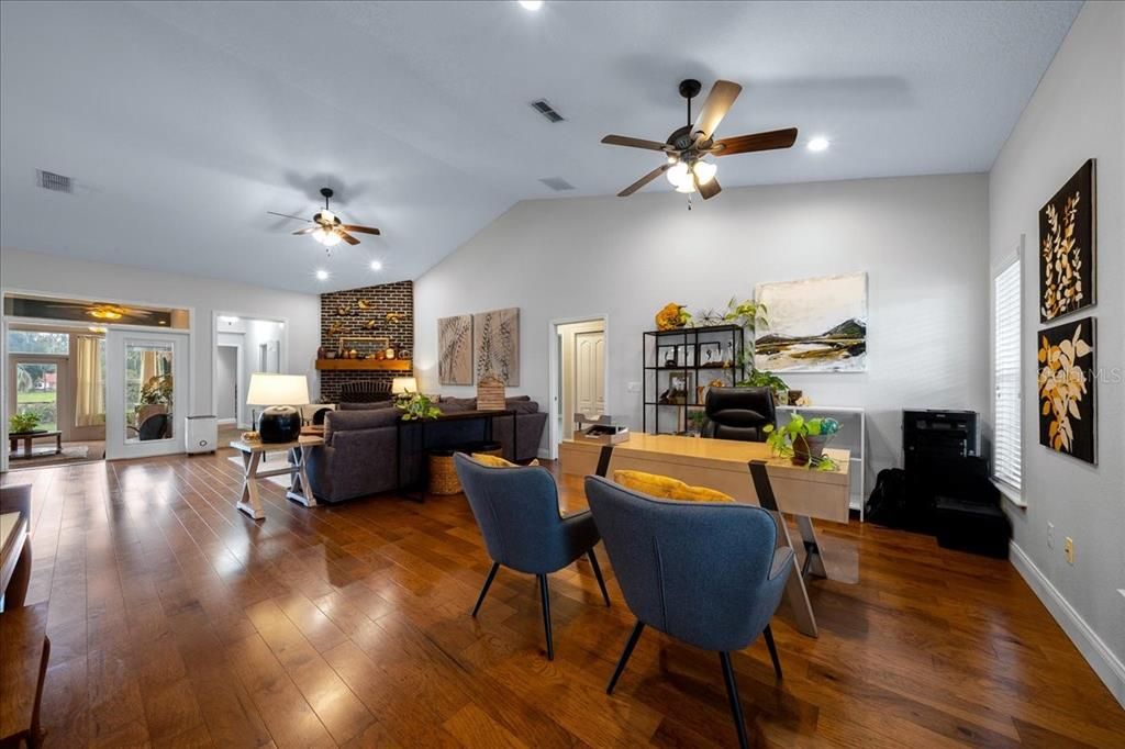 For Sale: $679,900 (4 beds, 4 baths, 3485 Square Feet)