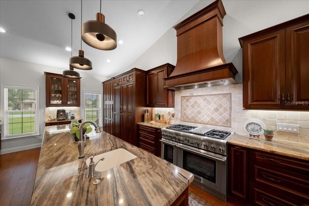 For Sale: $679,900 (4 beds, 4 baths, 3485 Square Feet)