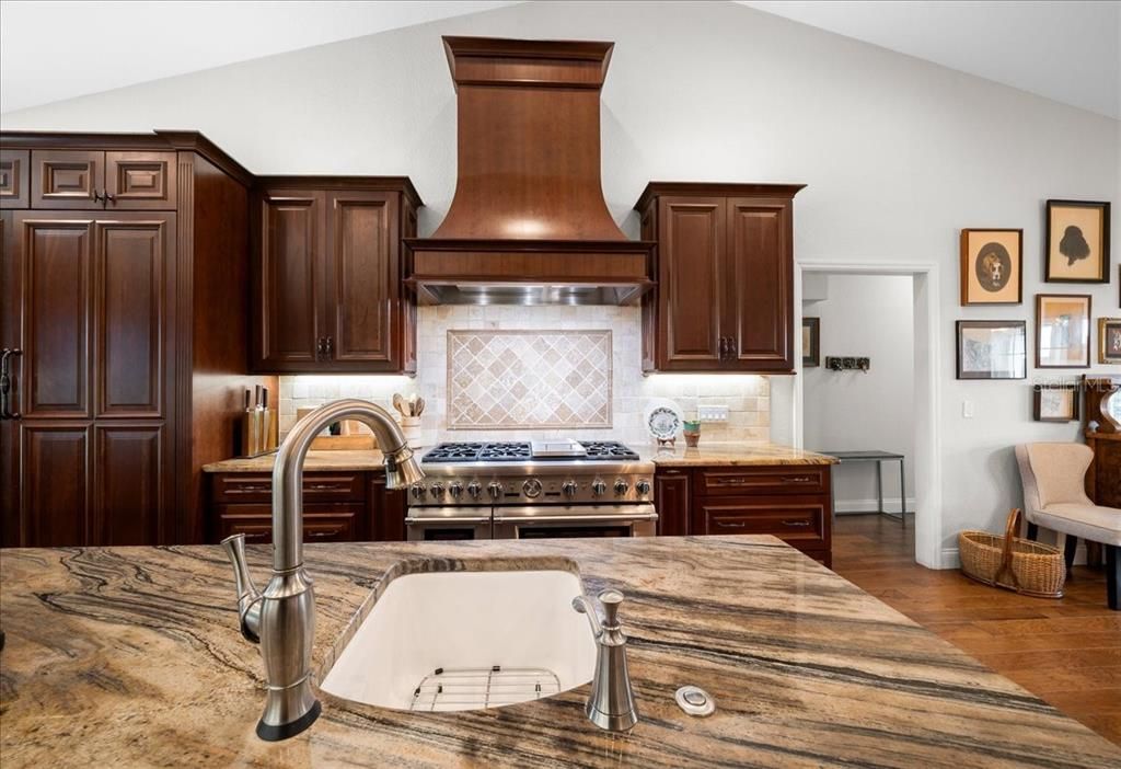 For Sale: $679,900 (4 beds, 4 baths, 3485 Square Feet)