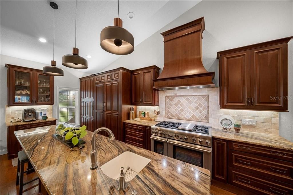 For Sale: $679,900 (4 beds, 4 baths, 3485 Square Feet)