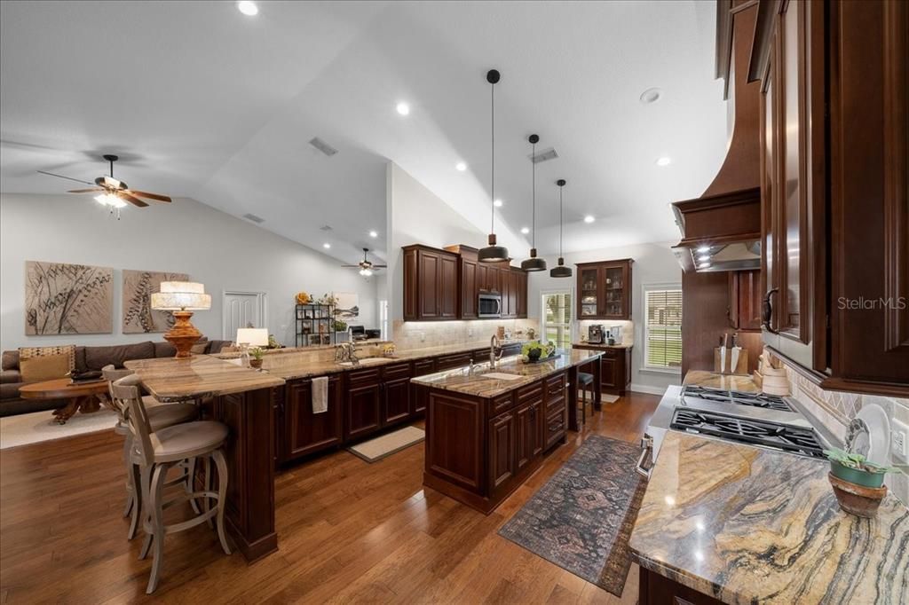 For Sale: $679,900 (4 beds, 4 baths, 3485 Square Feet)