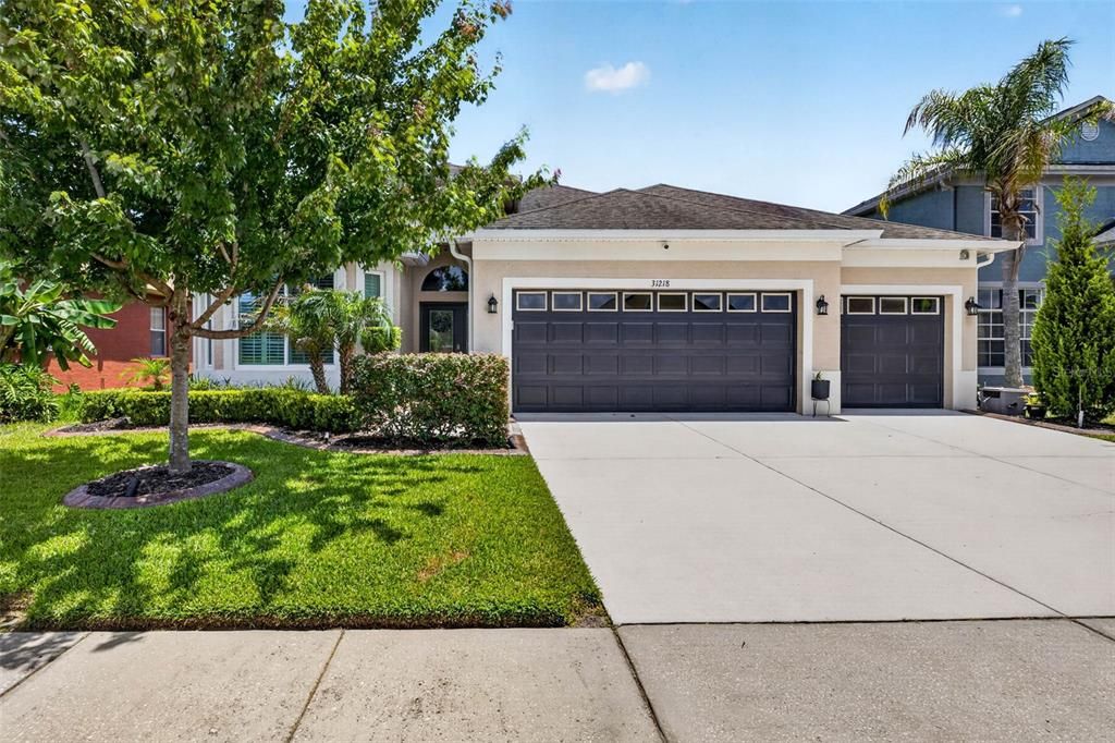 For Rent: $3,000 (4 beds, 3 baths, 2162 Square Feet)