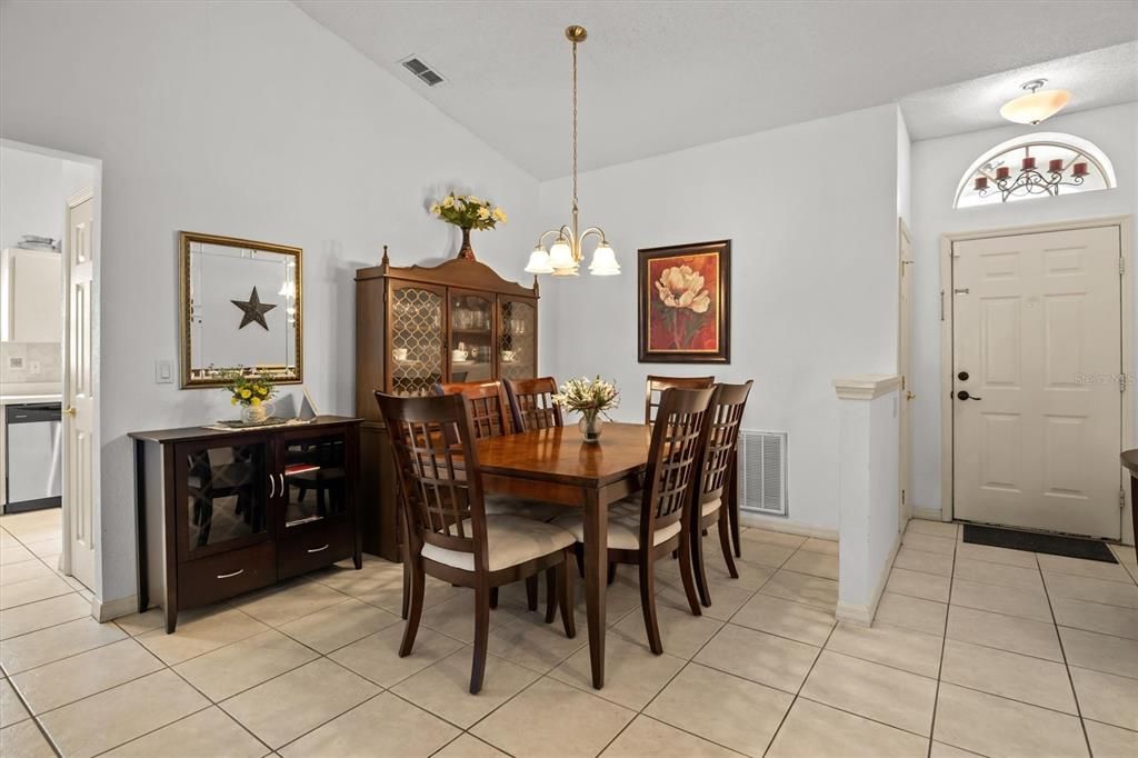 En Venta: $264,950 (3 camas, 2 baños, 1220 Pies cuadrados)