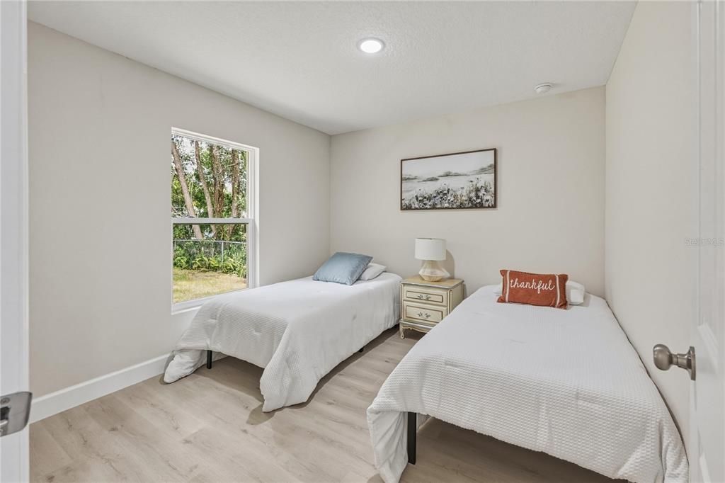 For Sale: $299,900 (3 beds, 2 baths, 1314 Square Feet)