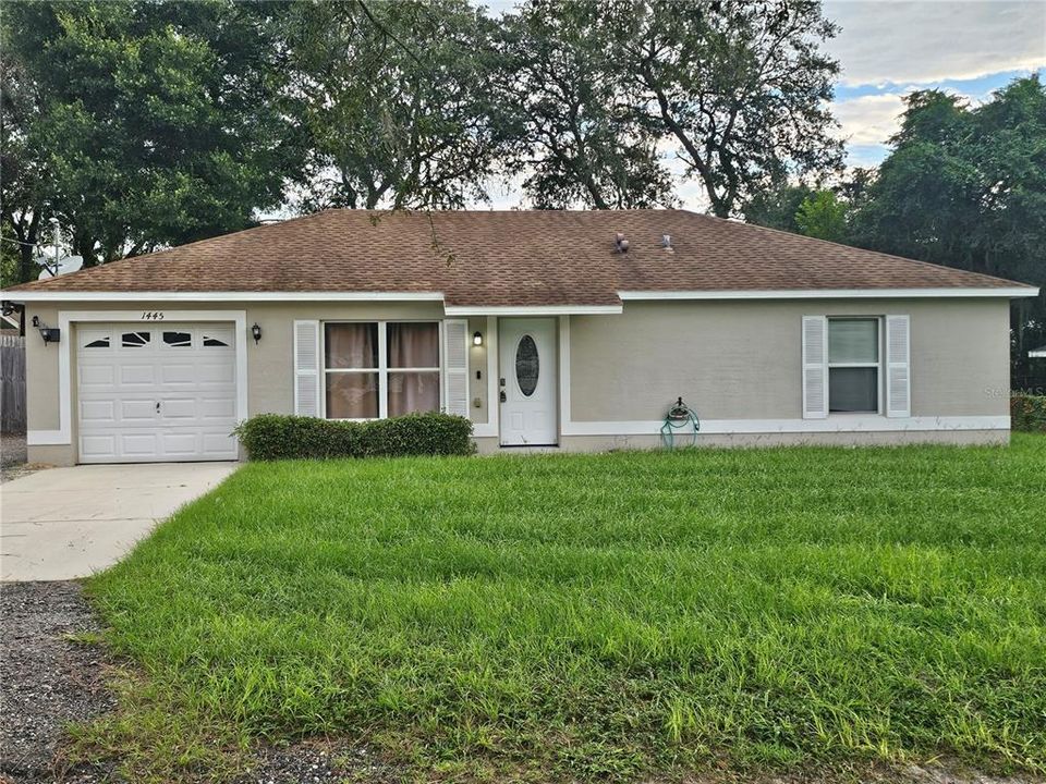 For Sale: $260,000 (3 beds, 2 baths, 1158 Square Feet)