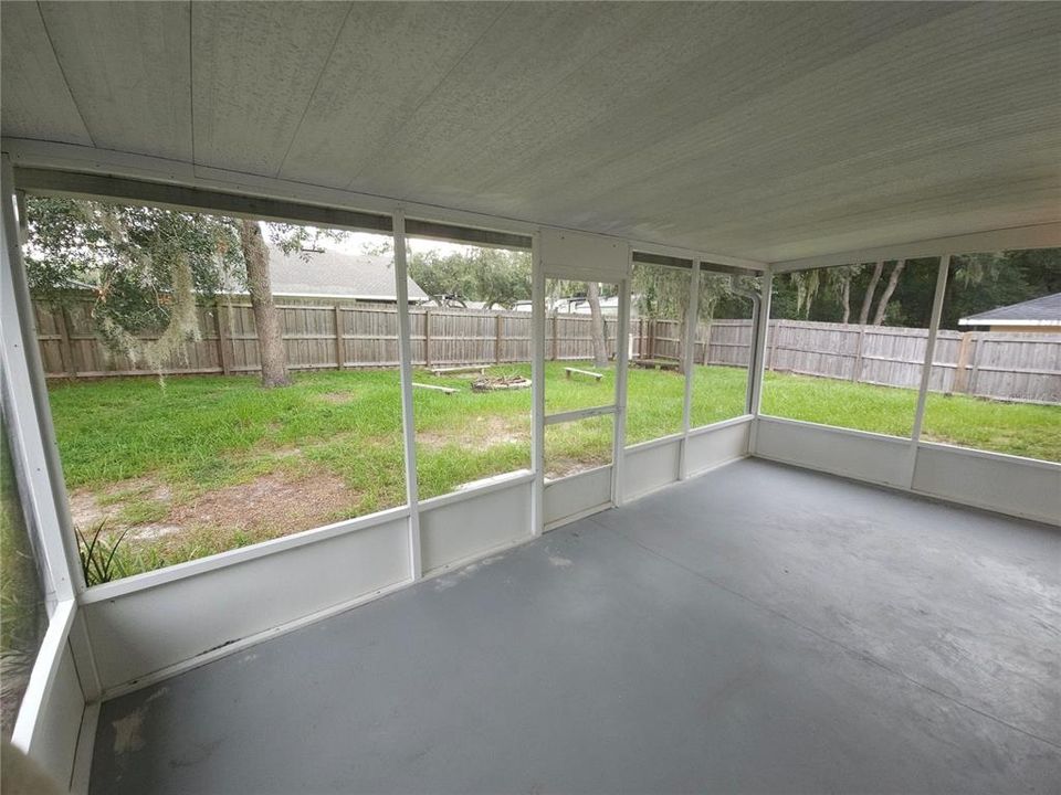 For Sale: $260,000 (3 beds, 2 baths, 1158 Square Feet)