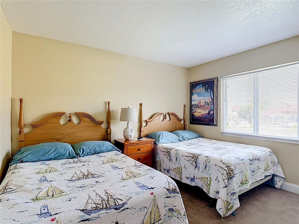 For Sale: $187,000 (2 beds, 2 baths, 1052 Square Feet)