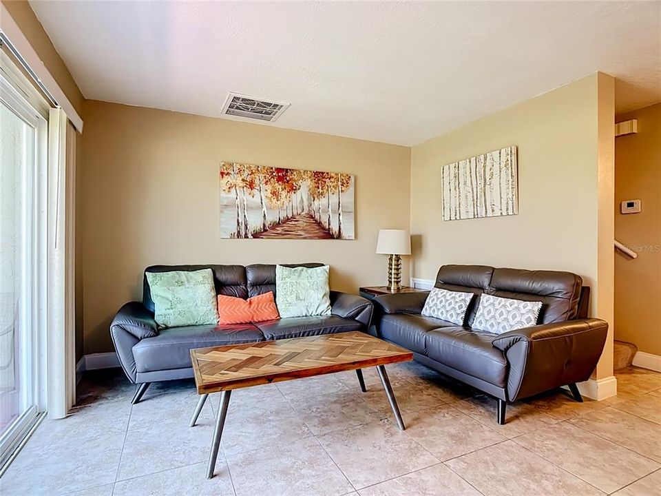 For Sale: $187,000 (2 beds, 2 baths, 1052 Square Feet)