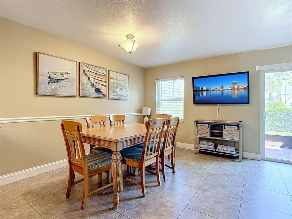 For Sale: $187,000 (2 beds, 2 baths, 1052 Square Feet)