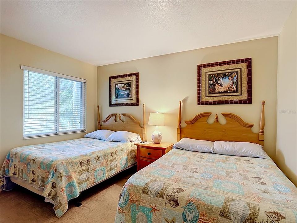 For Sale: $187,000 (2 beds, 2 baths, 1052 Square Feet)
