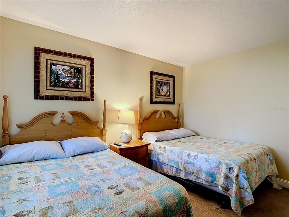 For Sale: $187,000 (2 beds, 2 baths, 1052 Square Feet)
