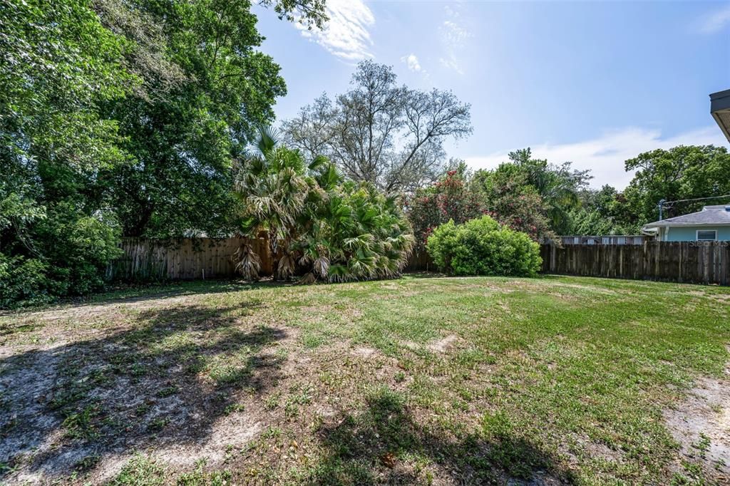 For Sale: $224,900 (2 beds, 2 baths, 1396 Square Feet)