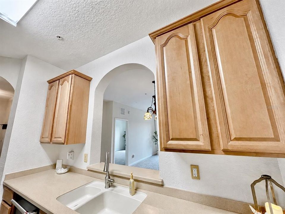 En Venta: $215,000 (3 camas, 2 baños, 1248 Pies cuadrados)