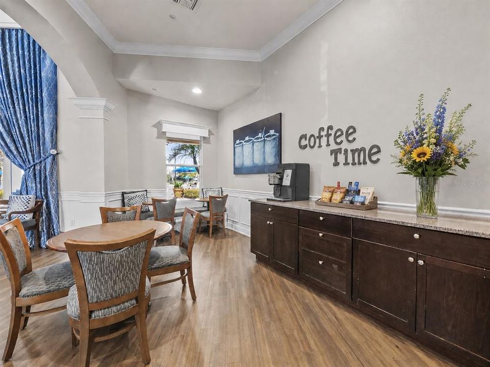 En Venta: $215,000 (3 camas, 2 baños, 1248 Pies cuadrados)
