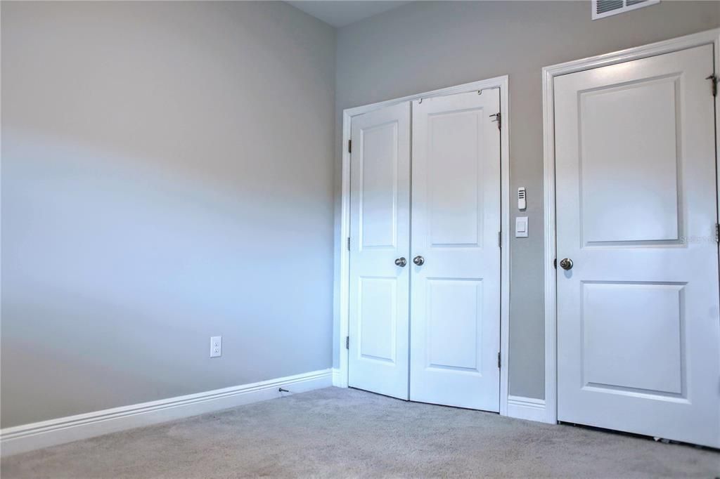 For Rent: $3,500 (5 beds, 3 baths, 3313 Square Feet)