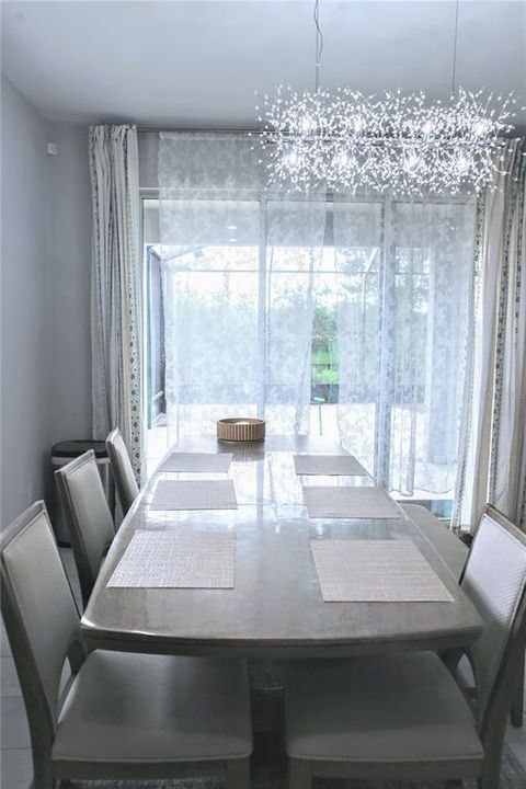 For Rent: $3,500 (5 beds, 3 baths, 3313 Square Feet)