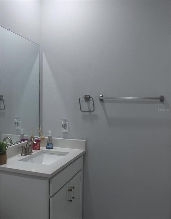 For Rent: $3,500 (5 beds, 3 baths, 3313 Square Feet)