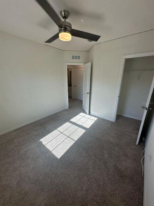 В аренду: $2,350 (3 спален, 2 ванн, 1517 Квадратных фут)