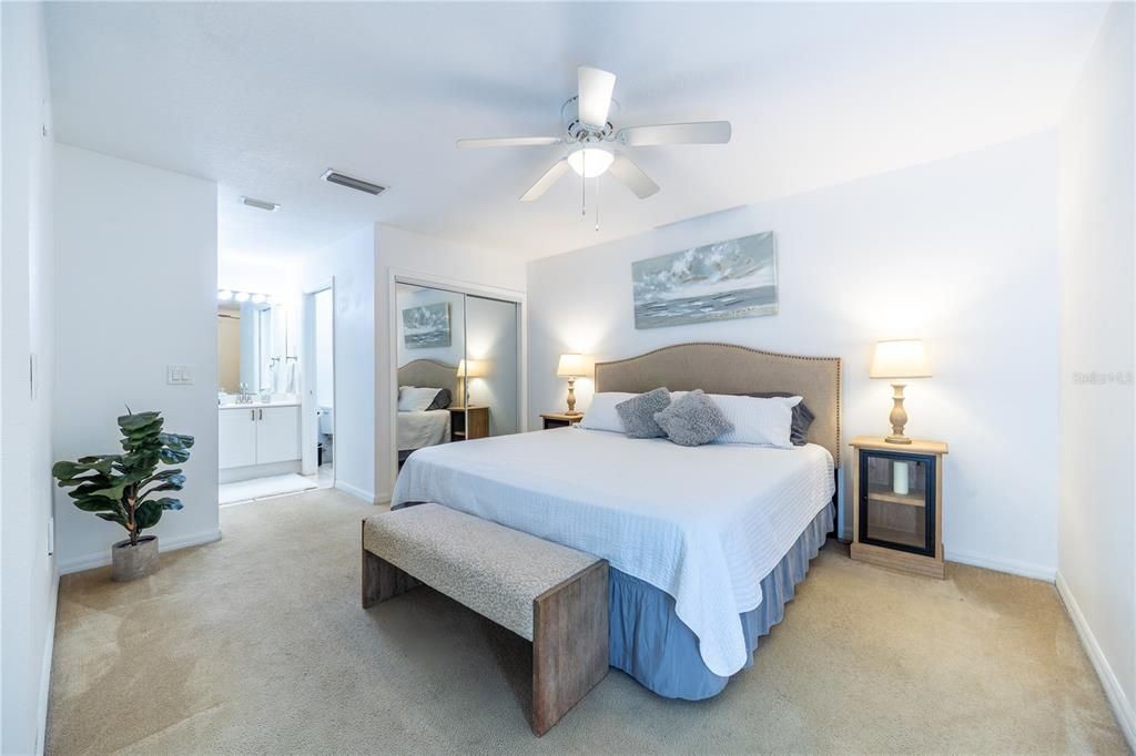 For Rent: $1,800 (3 beds, 2 baths, 1202 Square Feet)