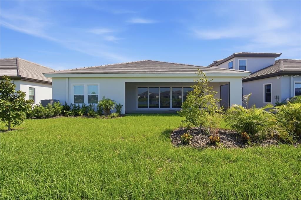 For Rent: $3,995 (3 beds, 3 baths, 2749 Square Feet)