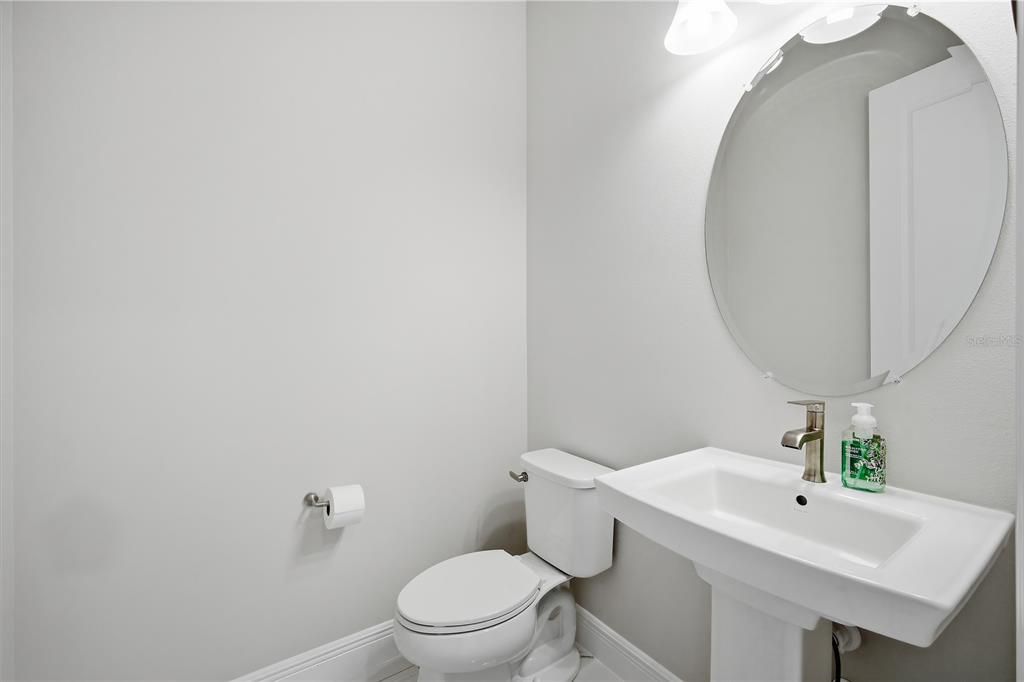 For Rent: $3,995 (3 beds, 3 baths, 2749 Square Feet)