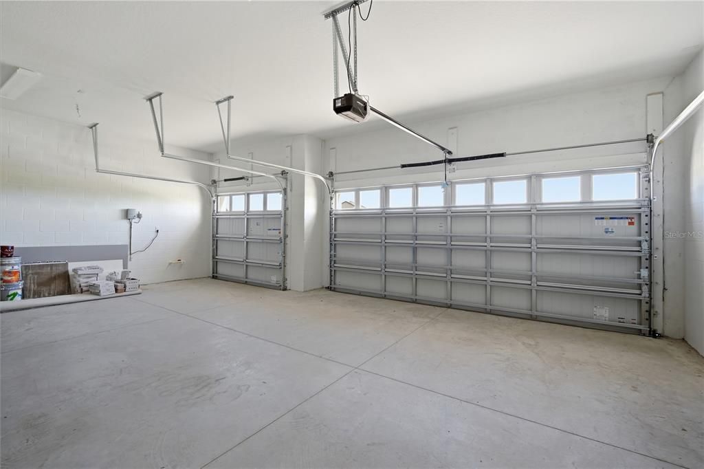 For Rent: $3,995 (3 beds, 3 baths, 2749 Square Feet)