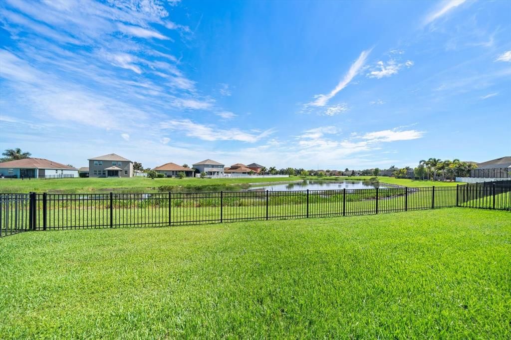 En Venta: $585,000 (4 camas, 4 baños, 3030 Pies cuadrados)