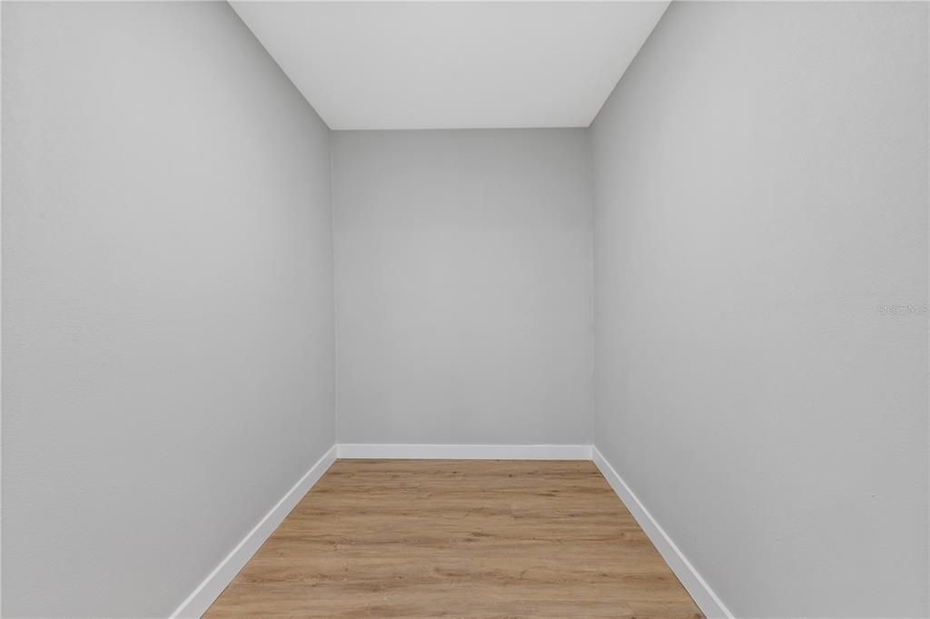 For Sale: $328,000 (3 beds, 2 baths, 1278 Square Feet)