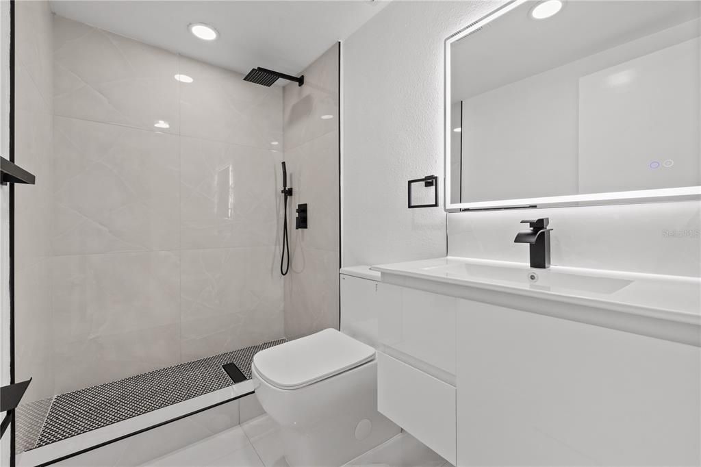 For Sale: $328,000 (3 beds, 2 baths, 1278 Square Feet)